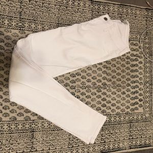 White skinny jeans